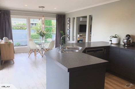 Photo of property in 21 Larch Place, Casebrook, Christchurch, 8051