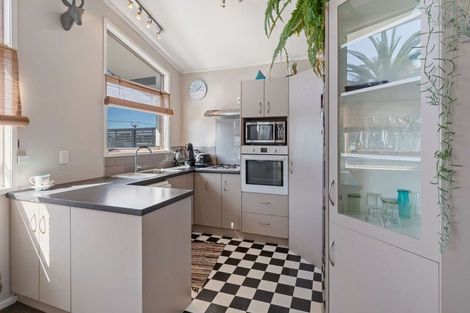 Photo of property in 62 Simpson Road, Papamoa Beach, Papamoa, 3118