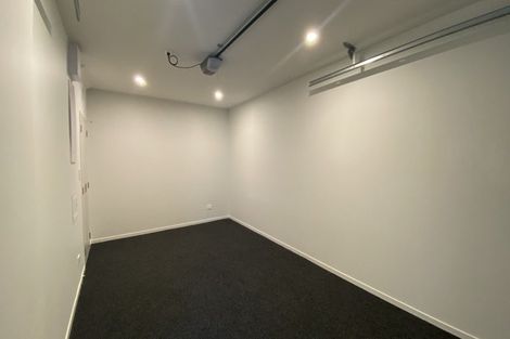 Photo of property in 5/2 Moor Avenue, Te Atatu Peninsula, Auckland, 0610