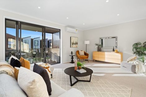 Photo of property in 2/1 Ko Roa Lane, Hobsonville, Auckland, 0616