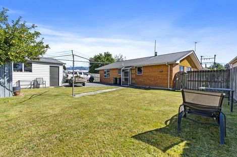 Photo of property in 13 Omahau Crescent, Twizel, 7901