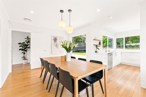 Photo of property in 4 Kororo Street, Northcote, Auckland, 0627