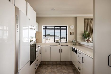 Photo of property in 21 Maunganui Road, Mount Maunganui, 3116