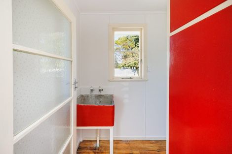 Photo of property in 18 Anakiwa Street, Kelvin Grove, Palmerston North, 4414