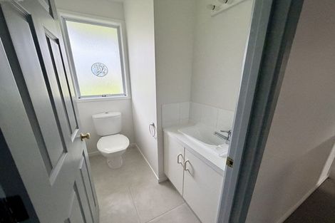 Photo of property in 2/30 Princes Street, Northcote Point, Auckland, 0627