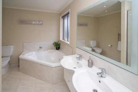 Photo of property in 54 Westpark Drive, Burnside, Christchurch, 8053