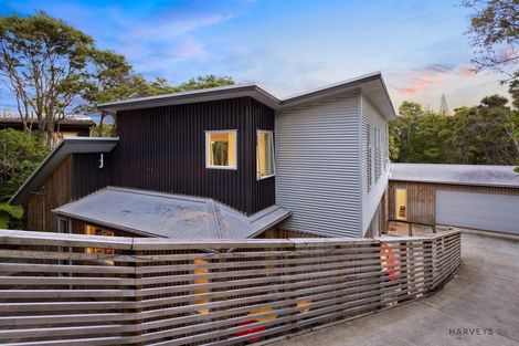 Photo of property in 13 Miha Road, Titirangi, Auckland, 0604