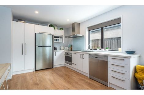 Photo of property in 25 Piripiri Place, Broomfield, Christchurch, 8042