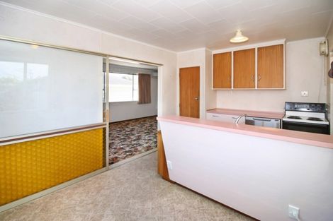 Photo of property in 14 Huatoki Street, Vogeltown, New Plymouth, 4310