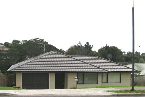 Photo of property in 31 Hewlett Road, Massey, Auckland, 0614