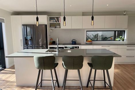 Photo of property in 1/44 Sunnynook Road, Sunnynook, Auckland, 0620