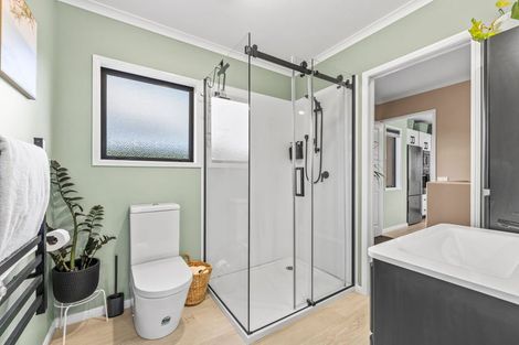 Photo of property in 381 Cove Road, Waipu, 0582