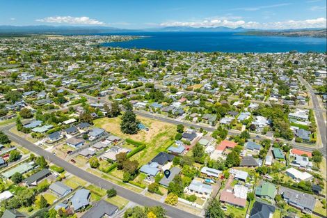 Photo of property in 33 Hinekura Avenue, Taupo, 3330