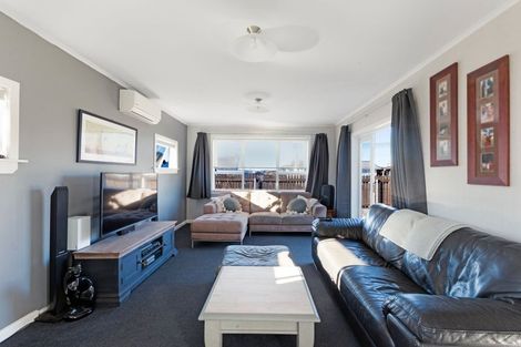Photo of property in 22 Brookes Terrace, Waitara, 4320