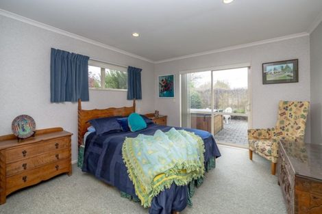 Photo of property in 10 Oak View Place, Greytown, 5712