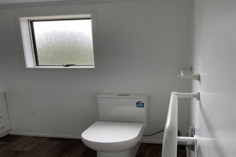 Photo of property in 1/5 Merriefield Avenue, Forrest Hill, Auckland, 0620