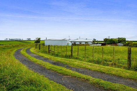 Photo of property in 570 South Road, Hawera, 4672