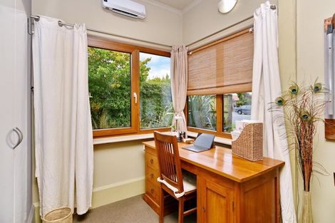 Photo of property in 16 Estuary Road, New Brighton, Christchurch, 8061