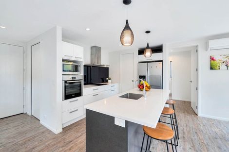 Photo of property in 6a Humphrey Kemp Avenue, Henderson, Auckland, 0612