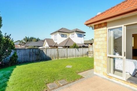 Photo of property in 34 Jadewynn Drive, Massey, Auckland, 0614