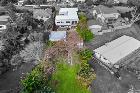 Photo of property in 9 Moana Road, Paraparaumu, 5032