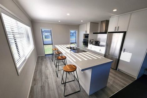 Photo of property in 15 Harding Drive, Papamoa Beach, Papamoa, 3118