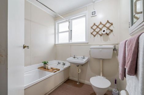 Photo of property in 55 Upham Terrace, Roslyn, Palmerston North, 4414