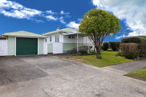 Photo of property in 3 Wycliffe Street, Onekawa, Napier, 4110