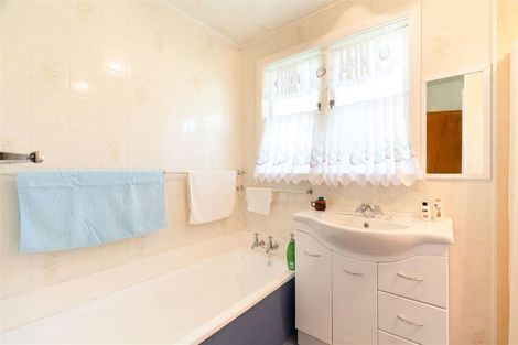 Photo of property in 18 Boulton Road, Levin, 5510