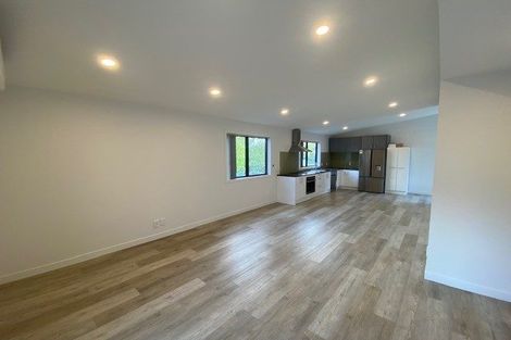 Photo of property in 106 Archers Road, Glenfield, Auckland, 0629