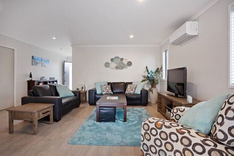 Photo of property in 106a Beverley Terrace, Whangamata, 3620