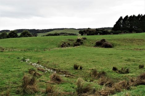 Photo of property in 9 Neill Road, Tokanui, 9884