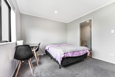 Photo of property in 90u2 Carrington Avenue, Silverdale, Hamilton, 3216