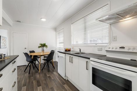Photo of property in 1/21 Bonito Place, Bayview, Auckland, 0629