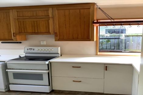 Photo of property in 17b Ramore Place, Redwood, Christchurch, 8051