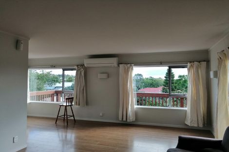 Photo of property in 10 Eugen Place, Bayview, Auckland, 0629