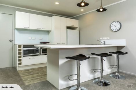 Photo of property in 1/744 Te Atatu Road, Te Atatu Peninsula, Auckland, 0610