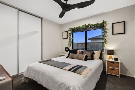 Photo of property in 82 Awataha Crescent, Pyes Pa, Tauranga, 3110