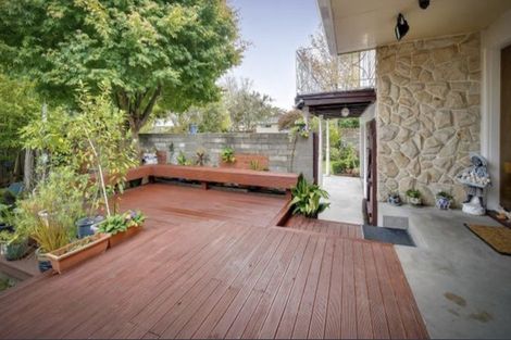 Photo of property in 57 Kent Lodge Avenue, Avonhead, Christchurch, 8042