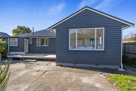 Photo of property in 1/197 Main North Road, Redwood, Christchurch, 8051