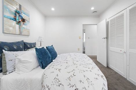 Photo of property in 32b Lyttelton Avenue, Forrest Hill, Auckland, 0620