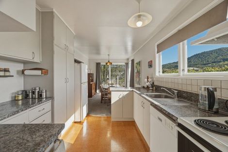Photo of property in 18 Alison Street, Mangakakahi, Rotorua, 3015