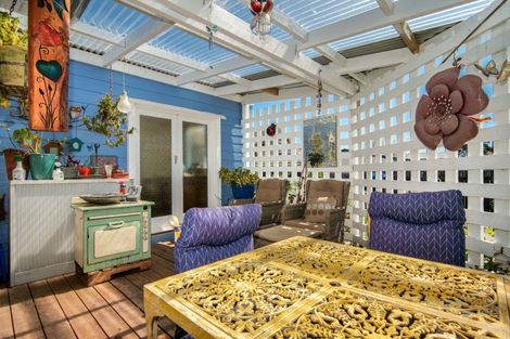 Photo of property in 123 Queen Street, Westport, 7825