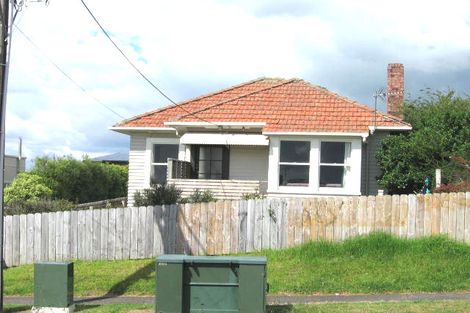 Photo of property in 140 Titirangi Road, New Lynn, Auckland, 0600