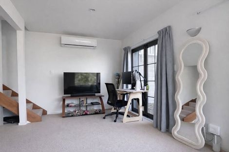 Photo of property in 14 Tyne Street, Island Bay, Wellington, 6023