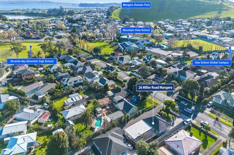 Photo of property in 26 Miller Road, Mangere Bridge, Auckland, 2022