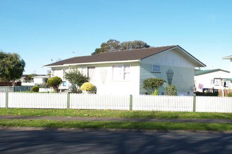 Photo of property in 66 Raglan Street, Mangere East, Auckland, 2024