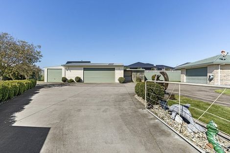 Photo of property in 11 Desmond Place, Bell Block, New Plymouth, 4312
