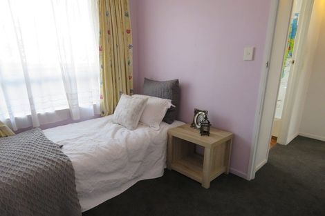 Photo of property in 2/153 Clarence Street, Riccarton, Christchurch, 8011