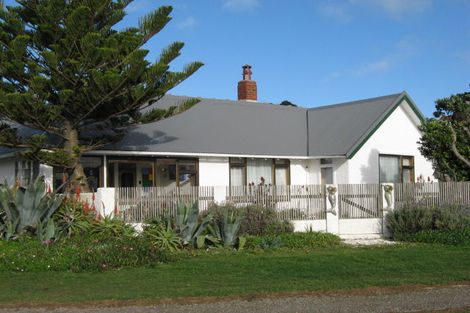 Photo of property in 51 Forres Street, Seatoun, Wellington, 6022